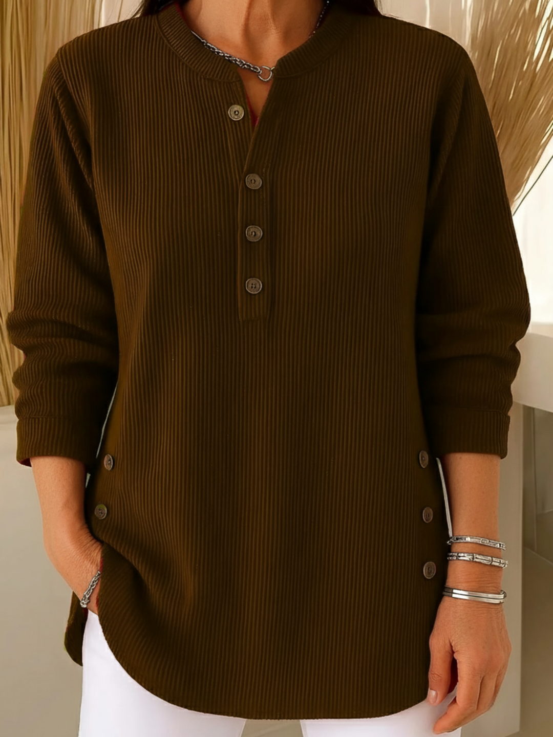 Brenda | Elegant Button-Detail Winter Sweater