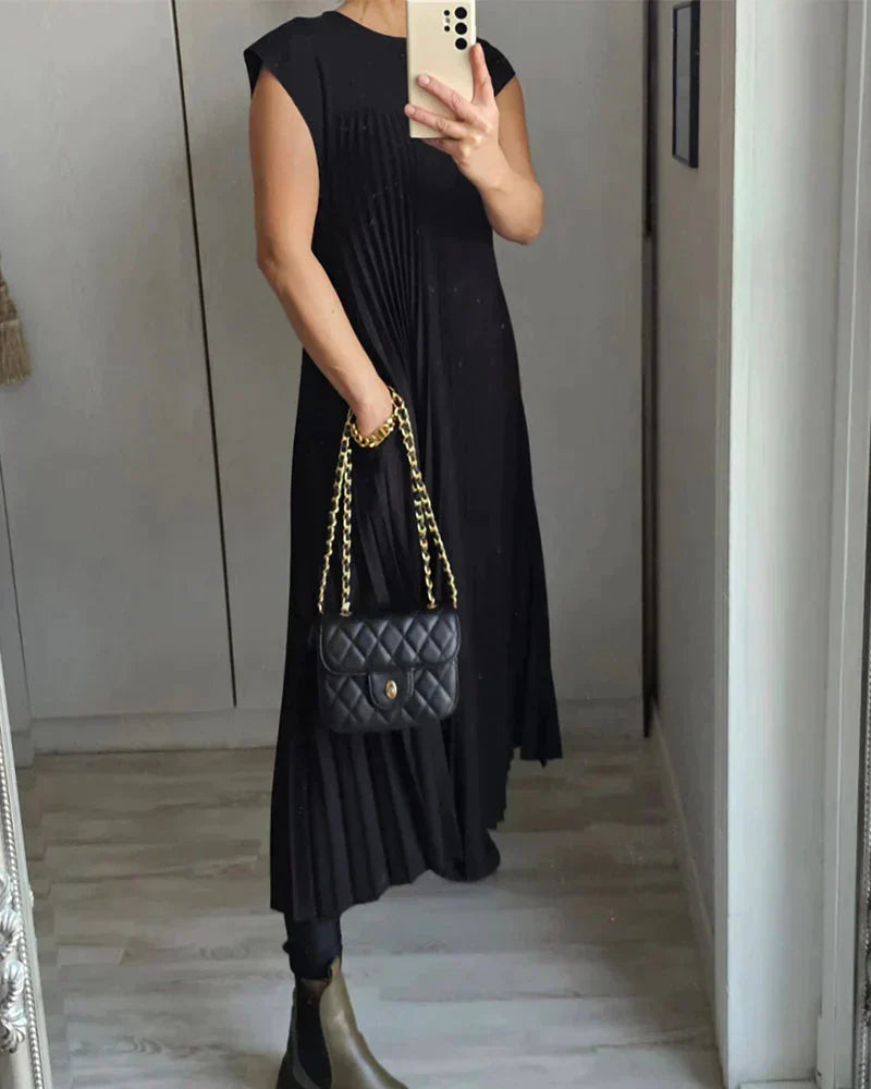 Elena | Flattering Pleated Midi Dress