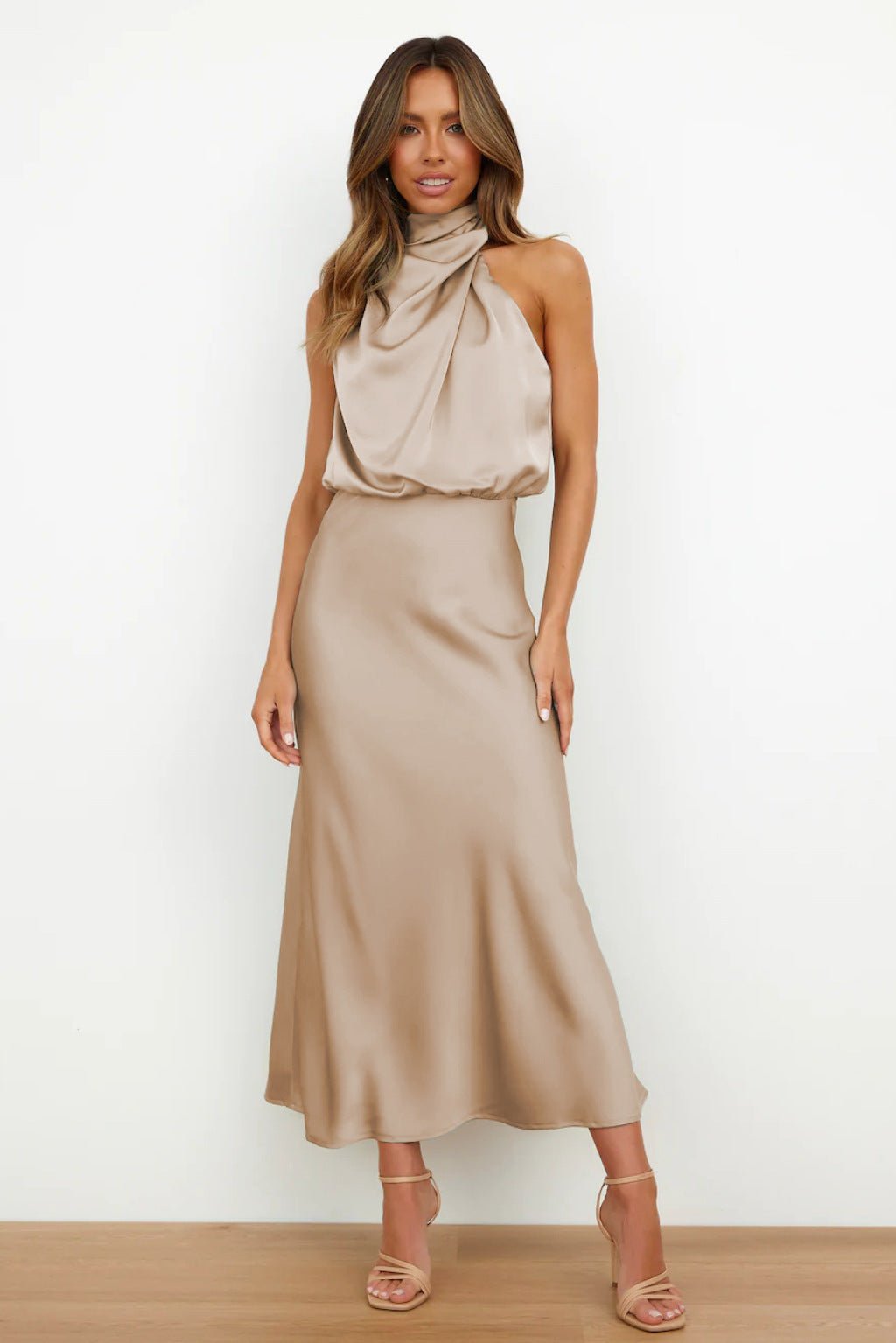 Aukje | - Elegante Abito Lungo Senza Maniche In Raso